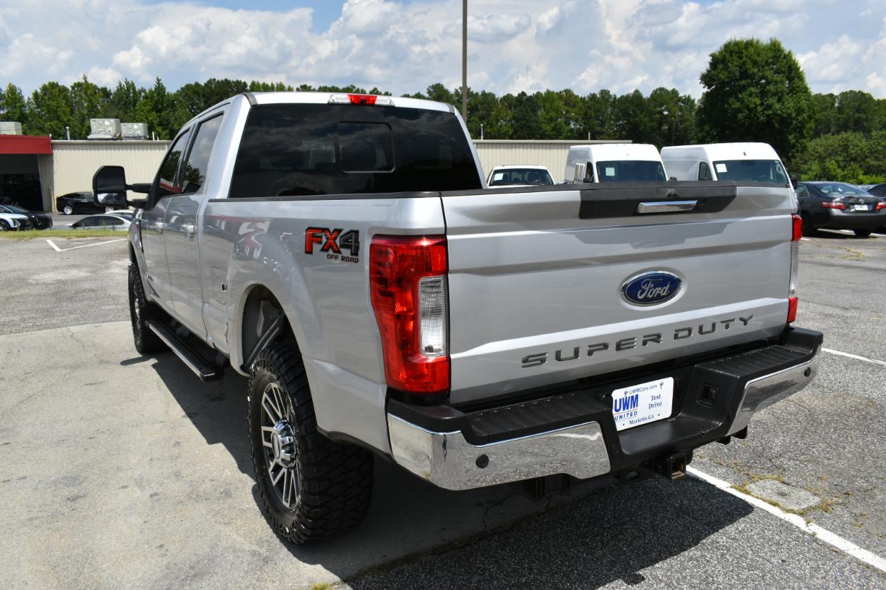 Ford F-250 SD Lariat Crew Cab 4WD 2017