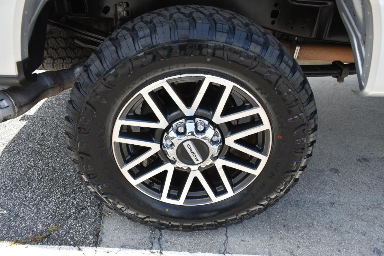 Ford F-250 SD Lariat Crew Cab 4WD 2017