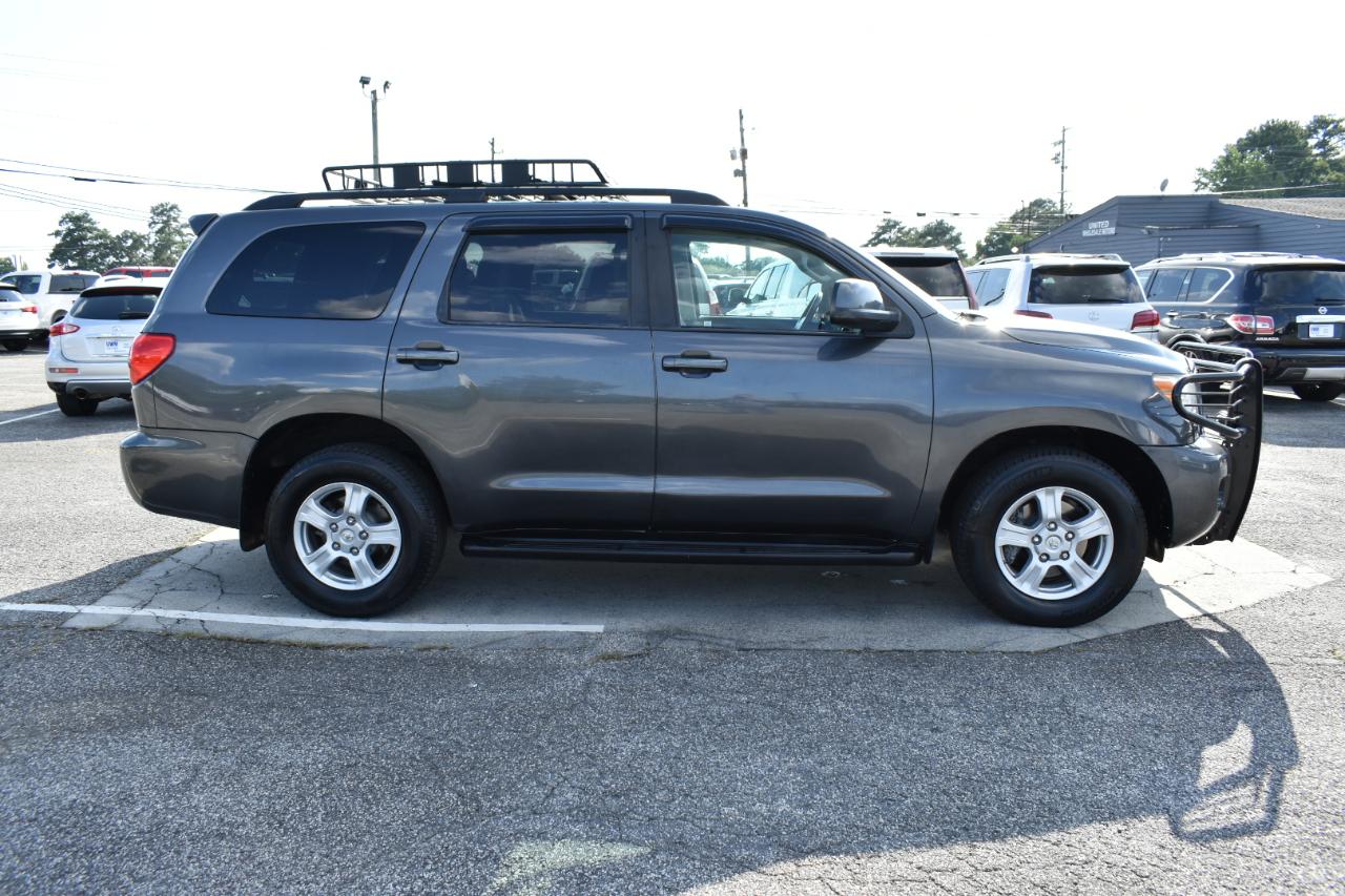Toyota Sequoia SR5 5.7L 4WD 2013