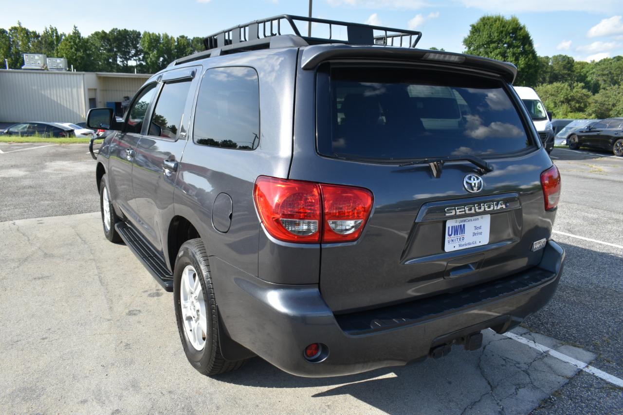 Toyota Sequoia SR5 5.7L 4WD 2013