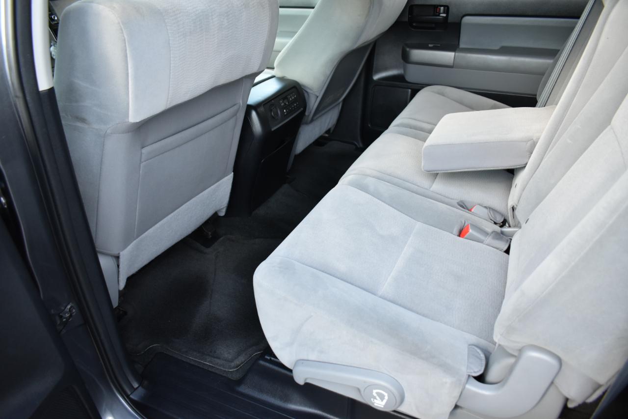 Toyota Sequoia SR5 5.7L 4WD 2013