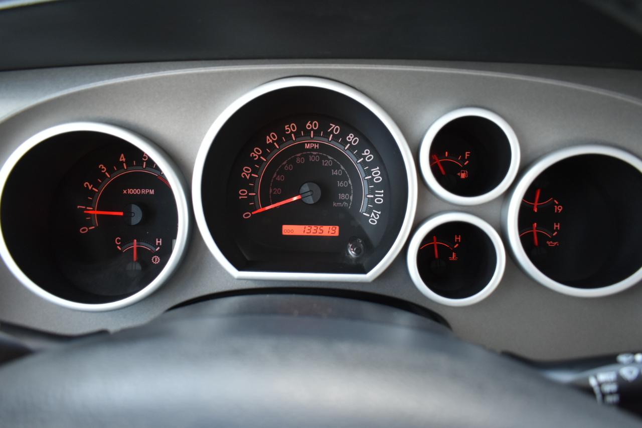 Toyota Sequoia SR5 5.7L 4WD 2013