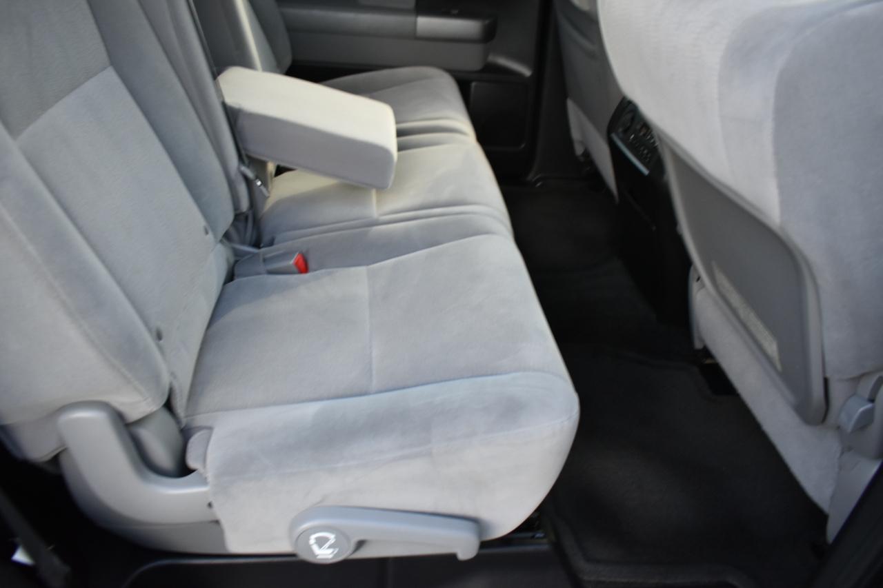 Toyota Sequoia SR5 5.7L 4WD 2013