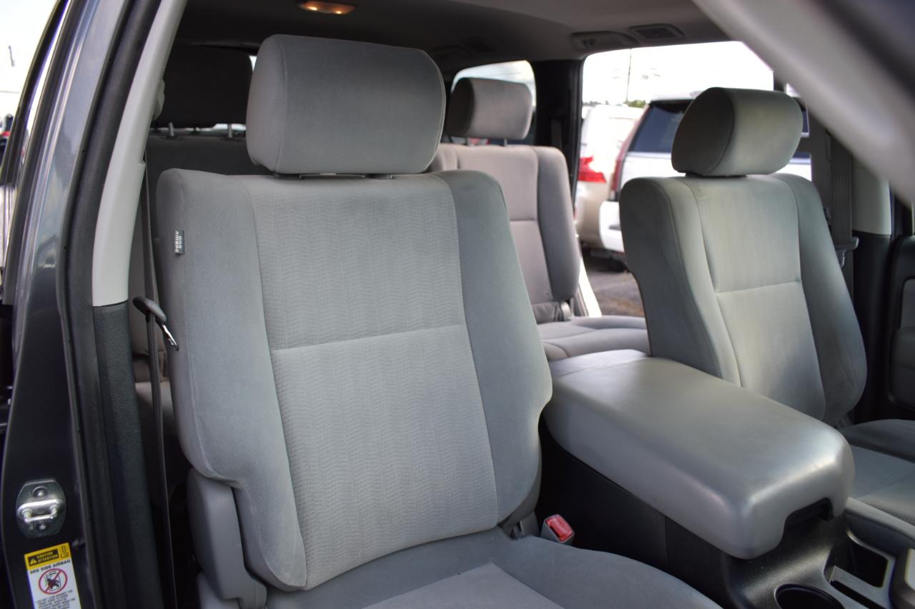 Toyota Sequoia SR5 5.7L 4WD 2013