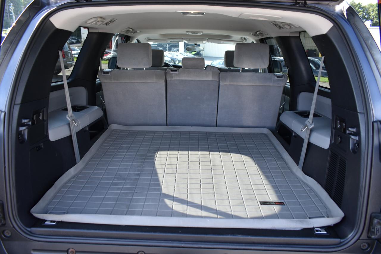 Toyota Sequoia SR5 5.7L 4WD 2013