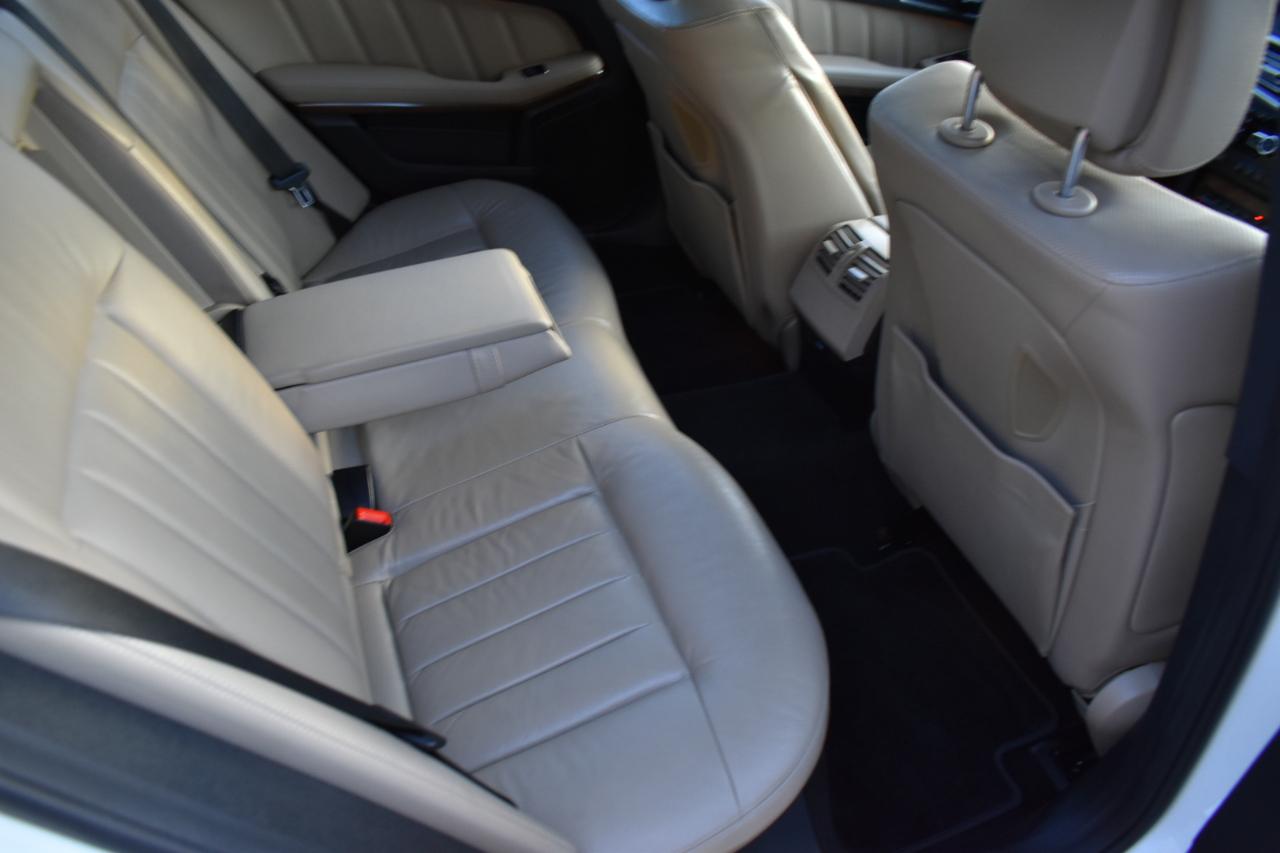 Mercedes-Benz E-Class E550 Sedan 4MATIC 2013