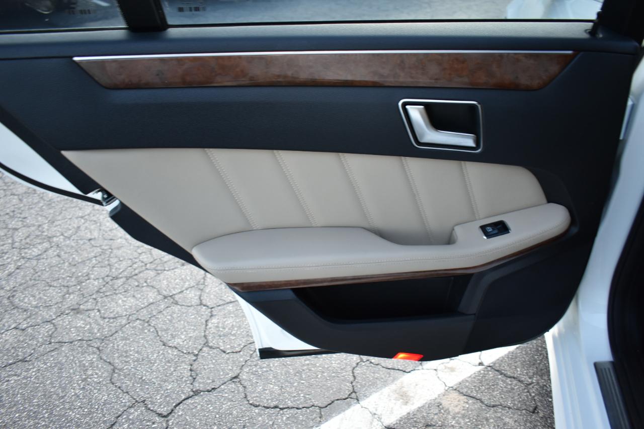 Mercedes-Benz E-Class E550 Sedan 4MATIC 2013
