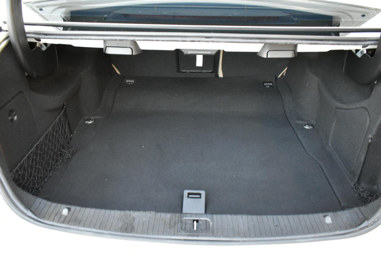 Mercedes-Benz E-Class E550 Sedan 4MATIC 2013