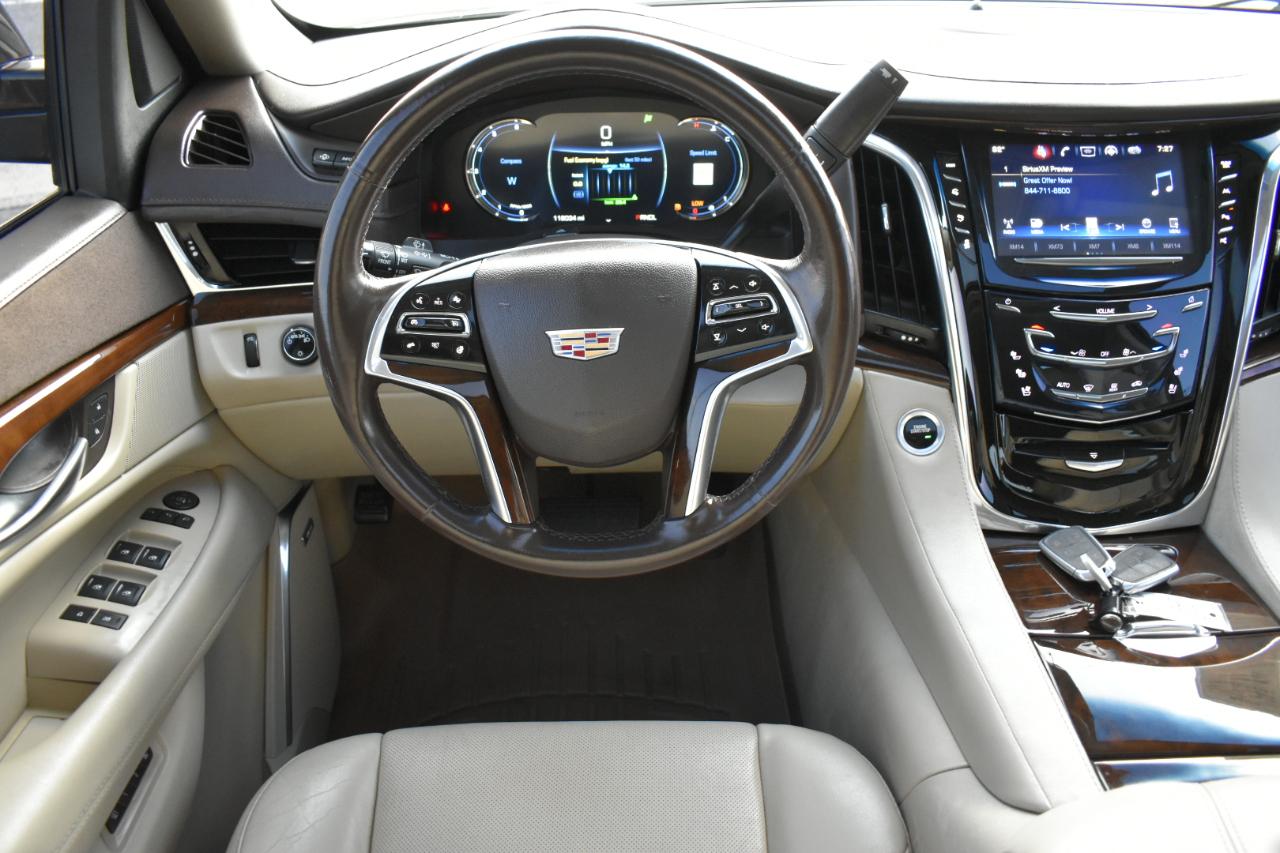 Cadillac Escalade Luxury 4WD 2017