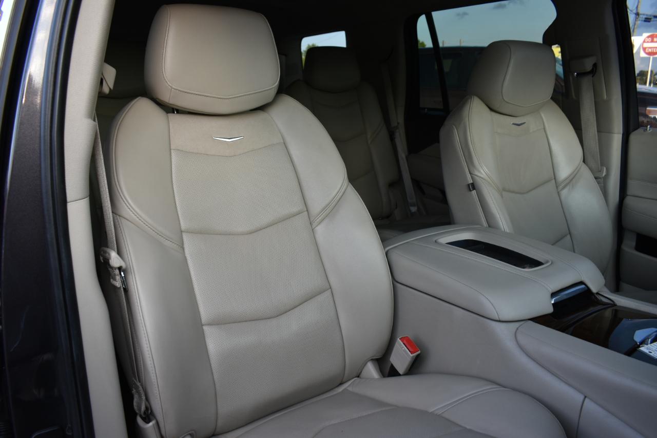 Cadillac Escalade Luxury 4WD 2017