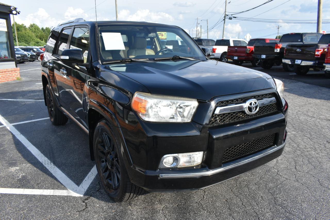Toyota 4Runner SR5 2WD 2013