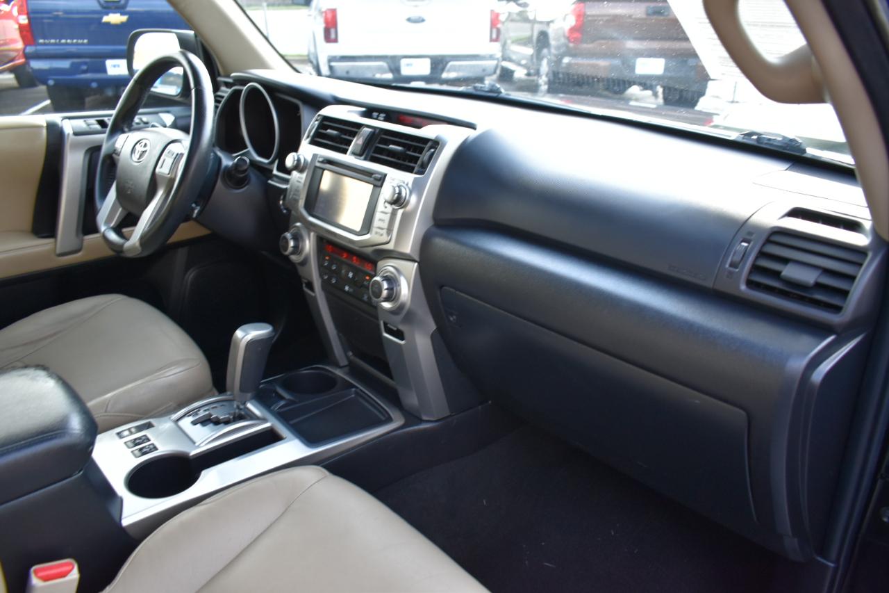 Toyota 4Runner SR5 2WD 2013