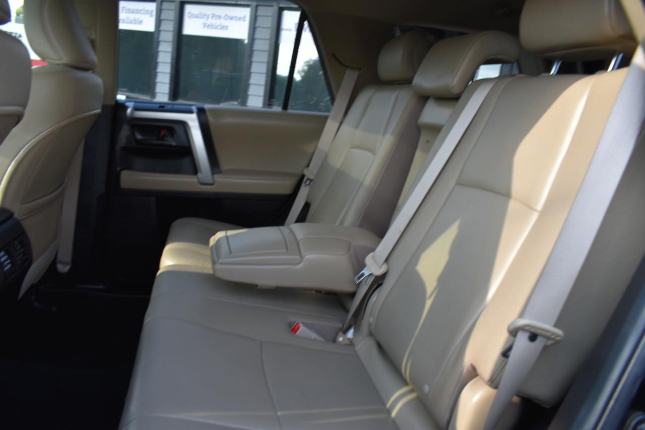 Toyota 4Runner SR5 2WD 2013