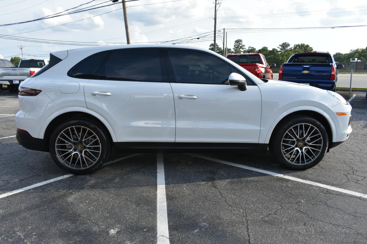 Porsche Cayenne Base 2019