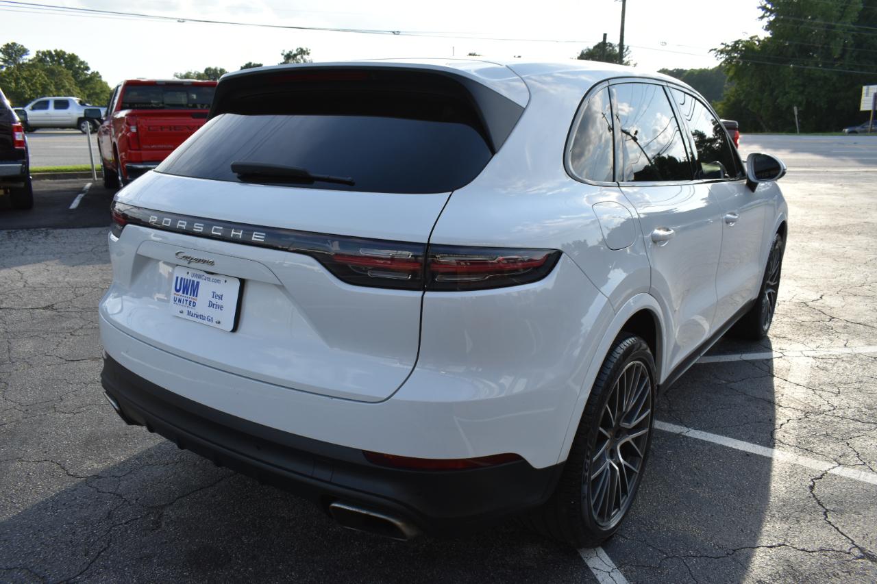 Porsche Cayenne Base 2019