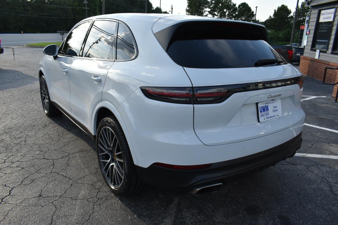 Porsche Cayenne Base 2019
