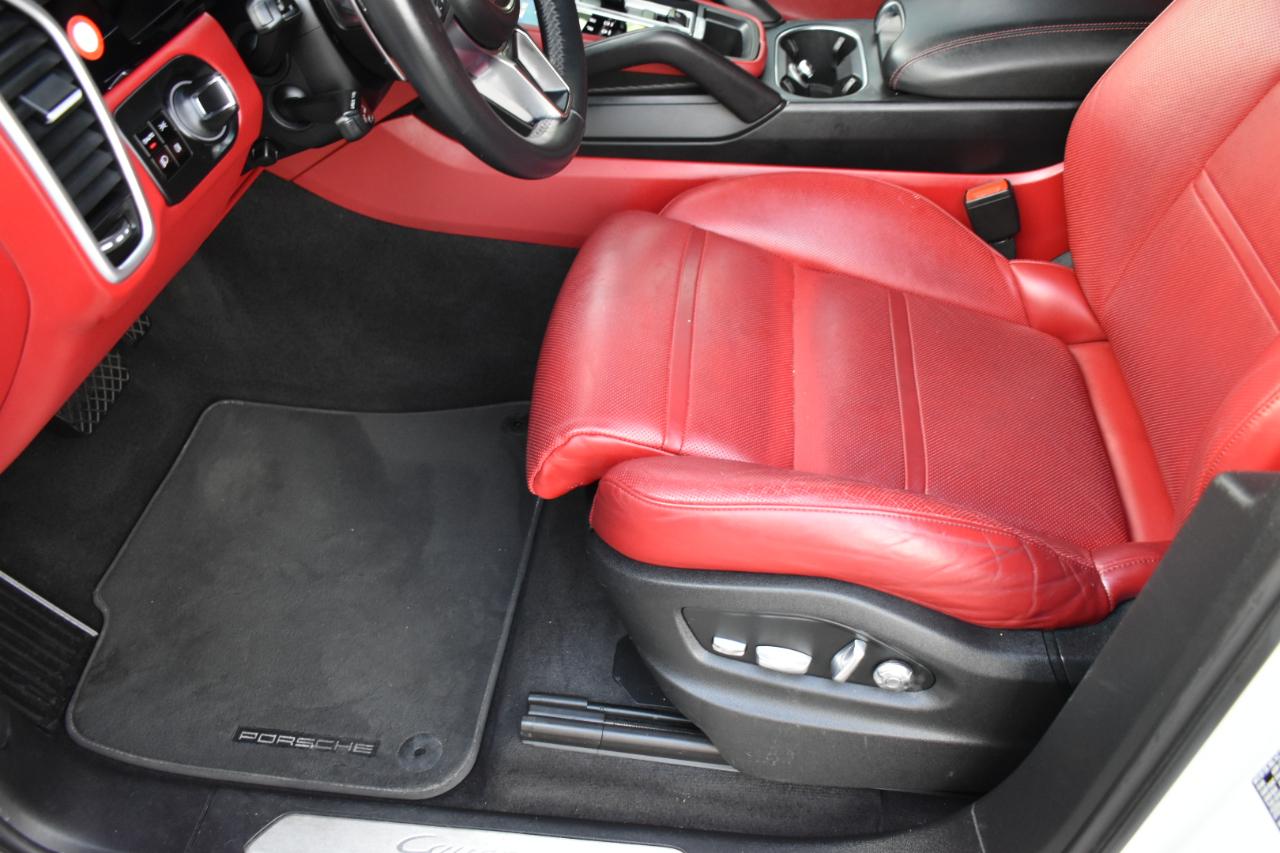 Porsche Cayenne Base 2019