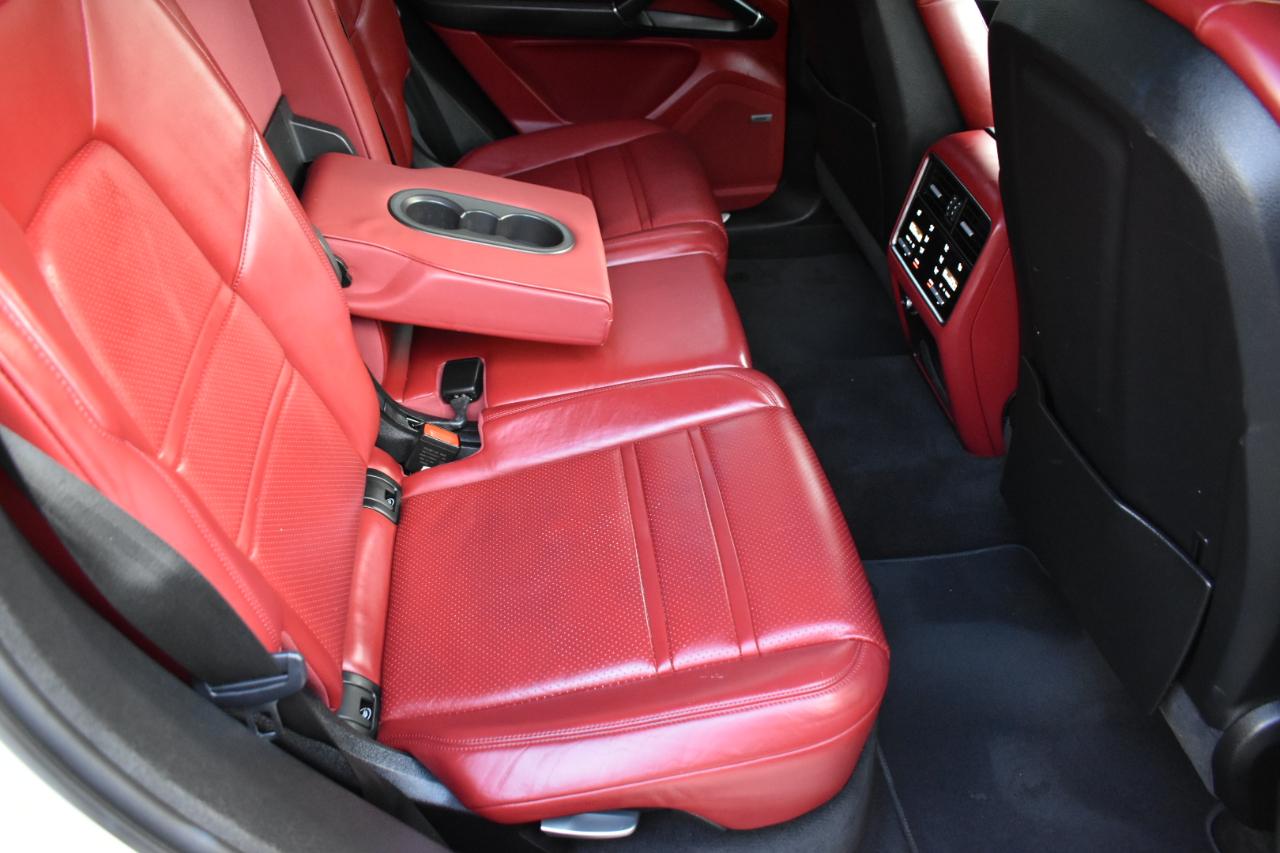 Porsche Cayenne Base 2019