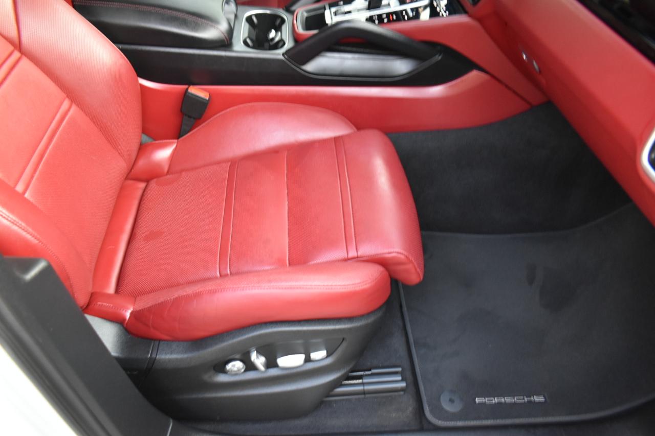 Porsche Cayenne Base 2019