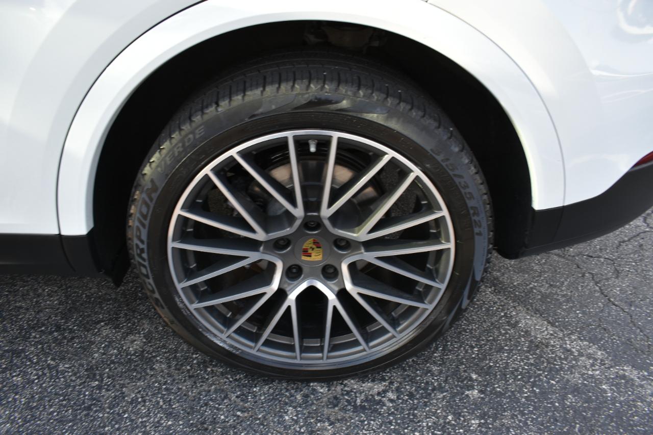 Porsche Cayenne Base 2019