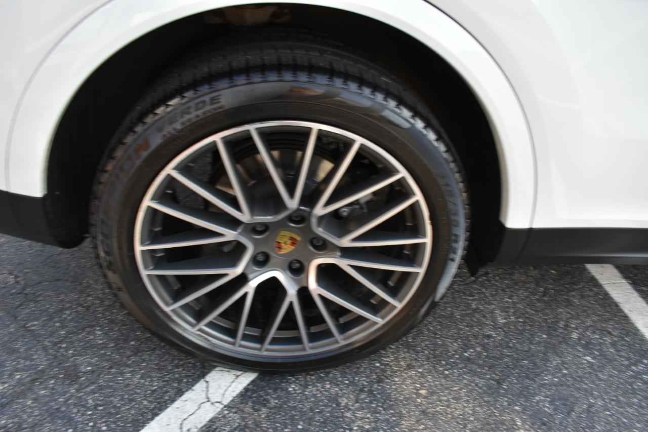 Porsche Cayenne Base 2019