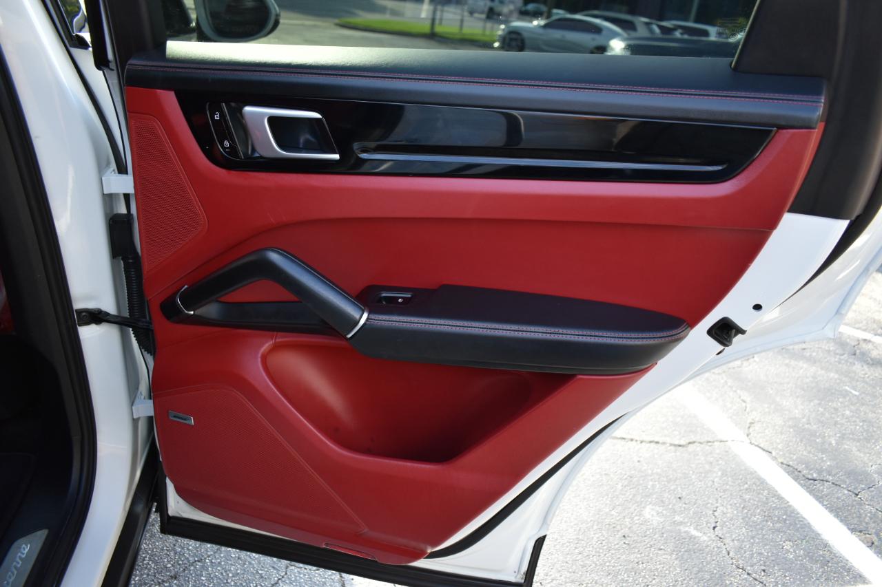 Porsche Cayenne Base 2019
