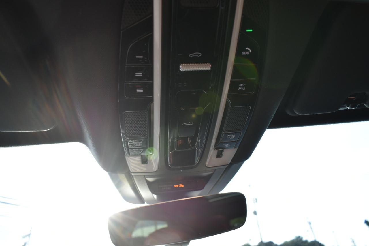Porsche Cayenne Base 2019