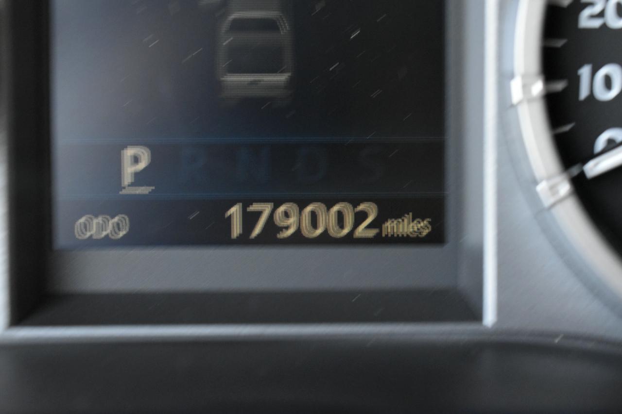 Toyota Tundra Platinum CrewMax 5.7L 2WD 2014