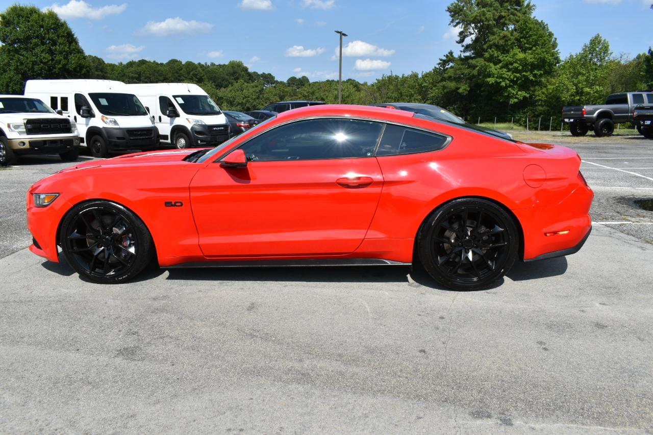 Ford Mustang GT Premium Coupe 2016