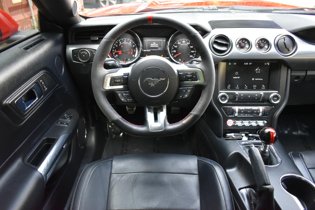 Ford Mustang GT Premium Coupe 2016
