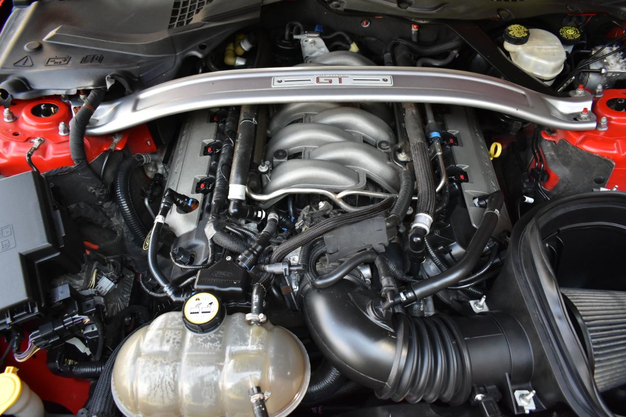 Ford Mustang GT Premium Coupe 2016