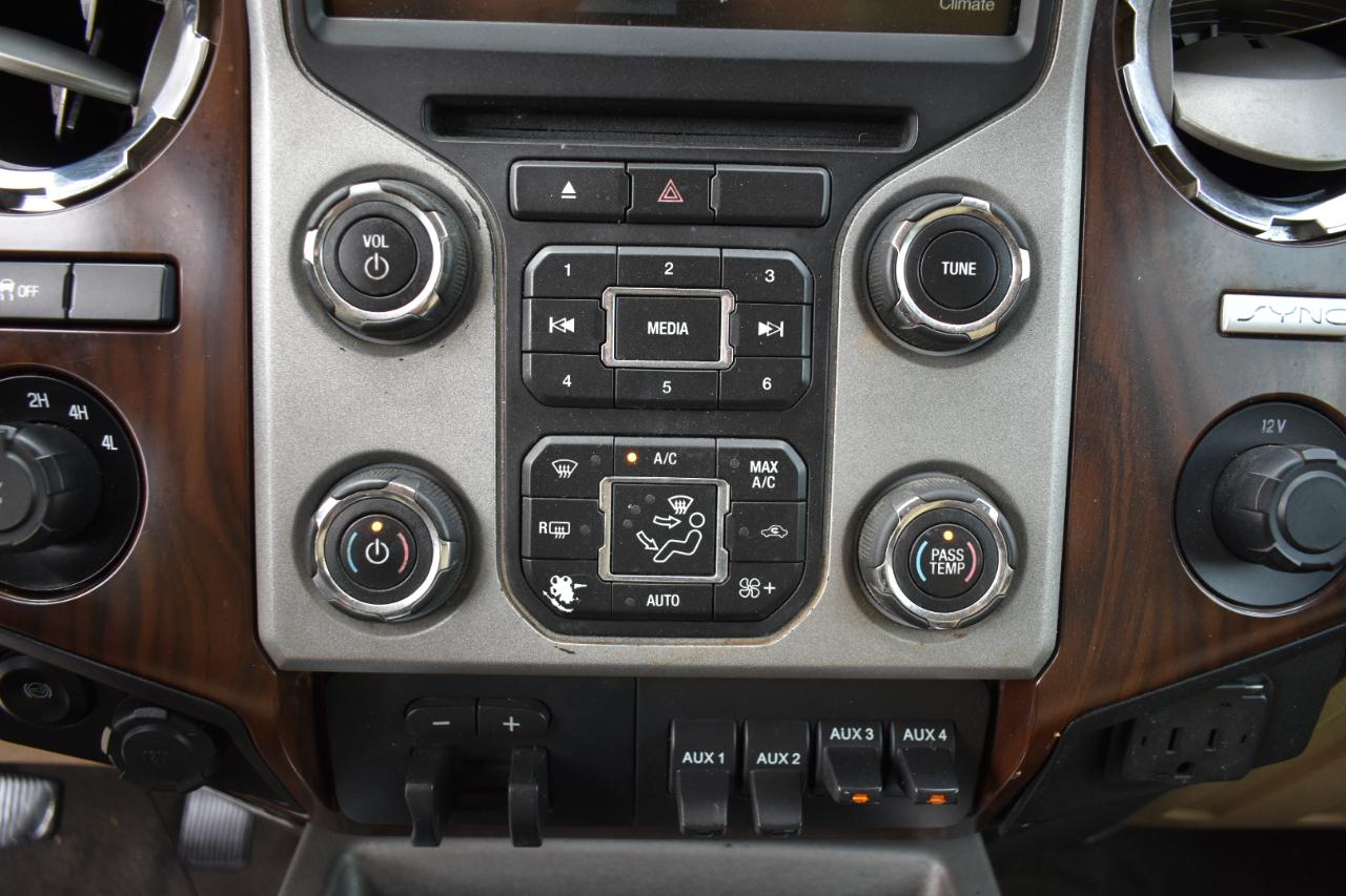 Ford F-350 SD Lariat Crew Cab 4WD 2016
