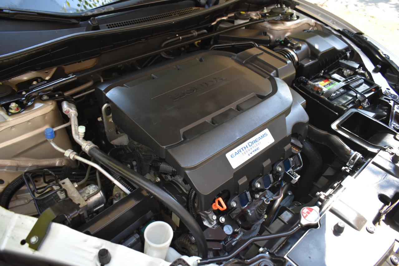 Honda Accord EX-L V6 Sedan AT 2015