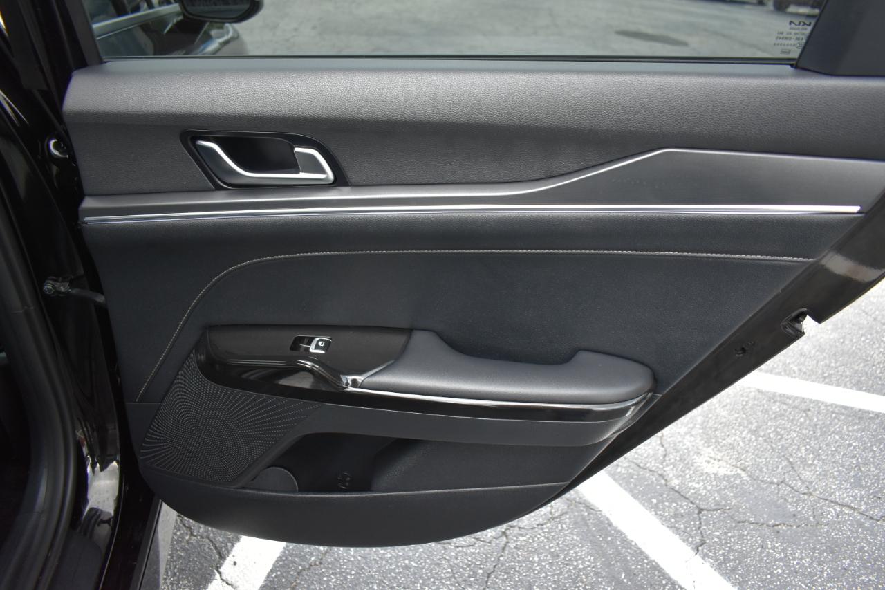 Kia K5 GT-Line 2025