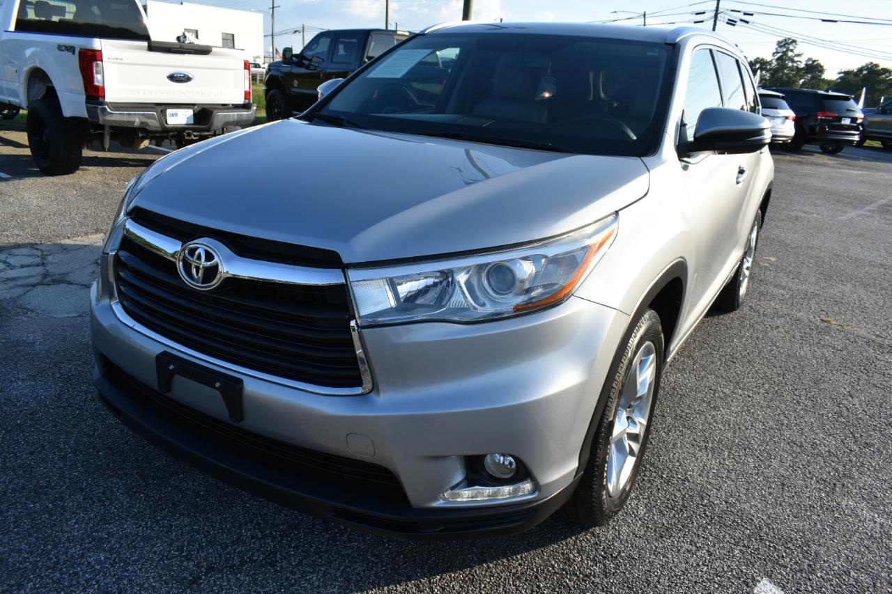 Toyota Highlander Limited FWD V6 2016