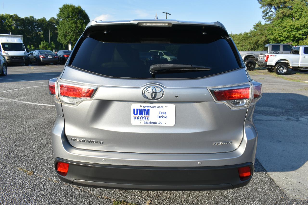 Toyota Highlander Limited FWD V6 2016