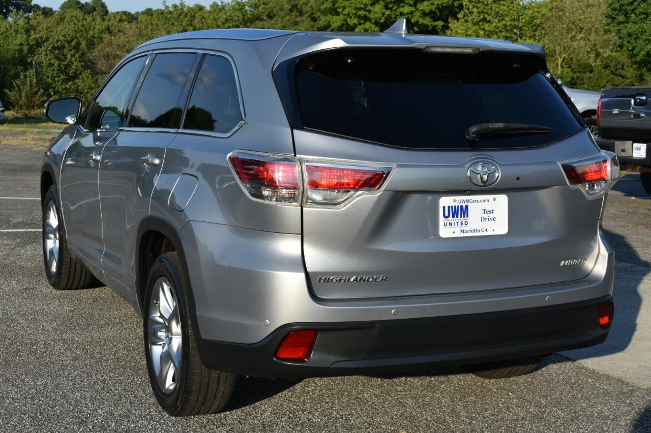 Toyota Highlander Limited FWD V6 2016