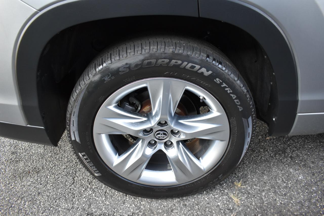 Toyota Highlander Limited FWD V6 2016