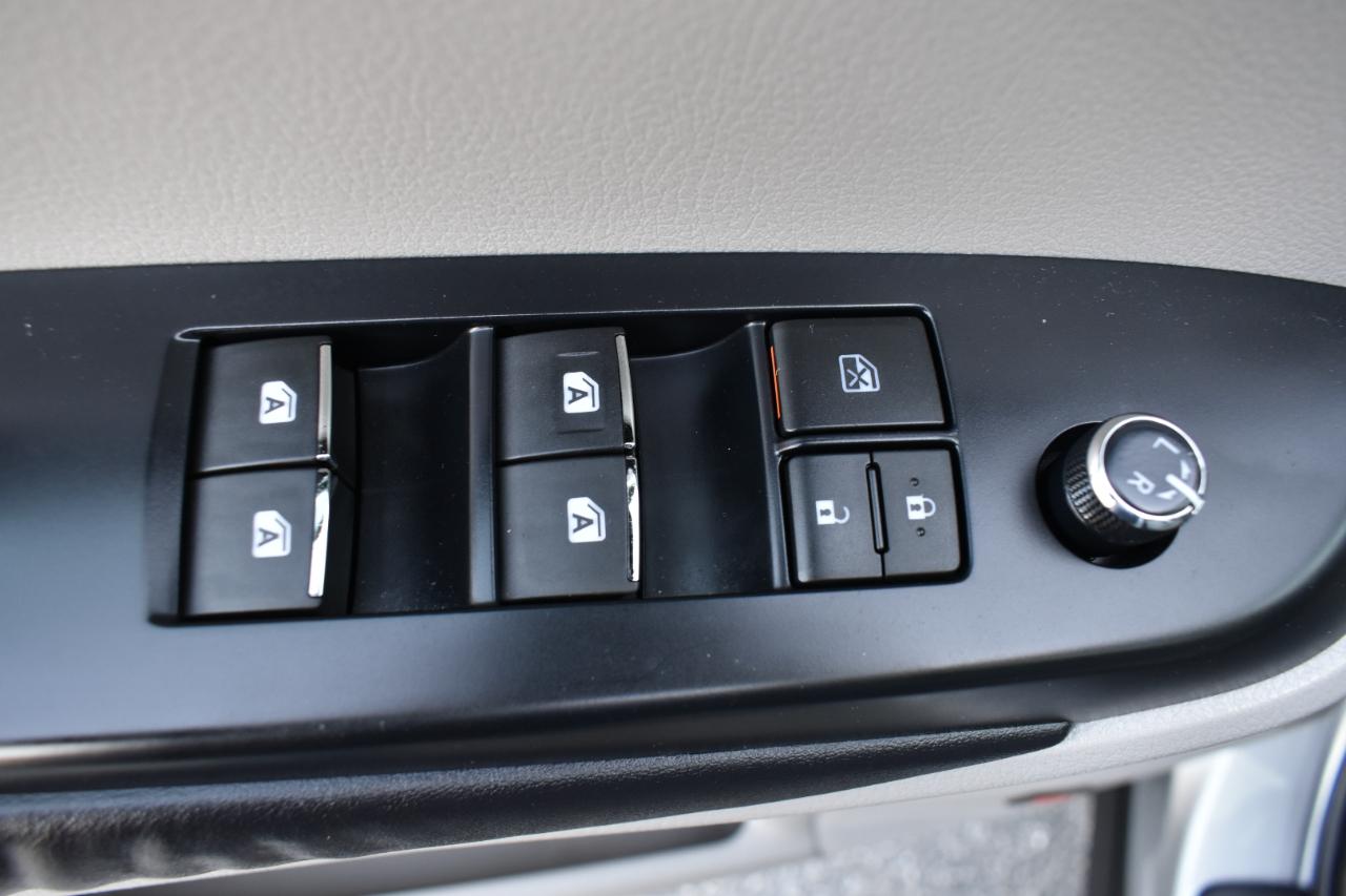 Toyota Highlander Limited FWD V6 2016