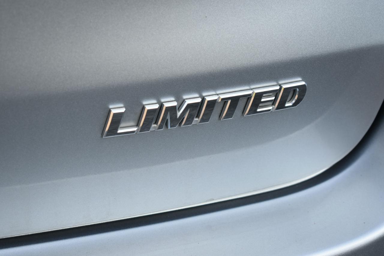 Toyota Highlander Limited FWD V6 2016