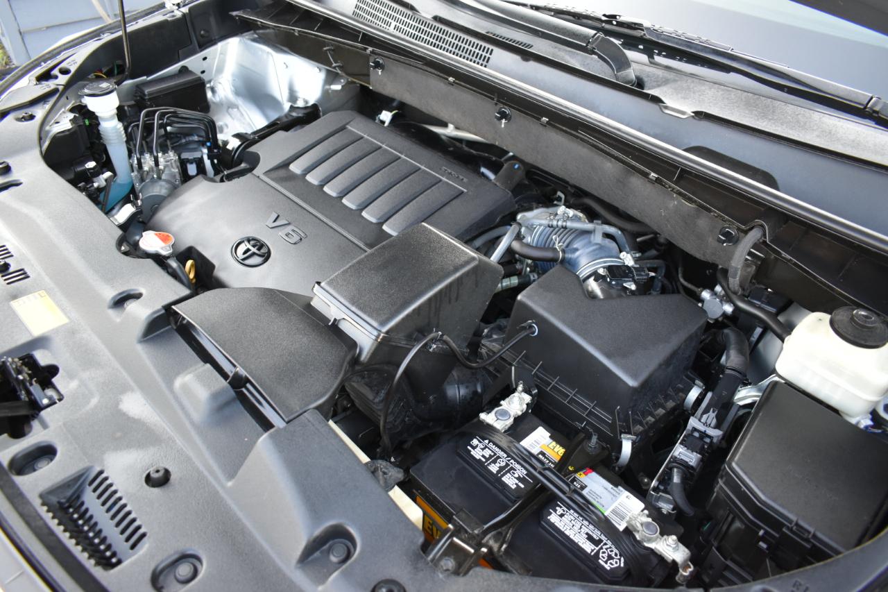 Toyota Highlander Limited FWD V6 2016
