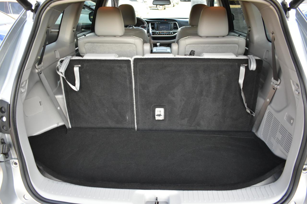 Toyota Highlander Limited FWD V6 2016