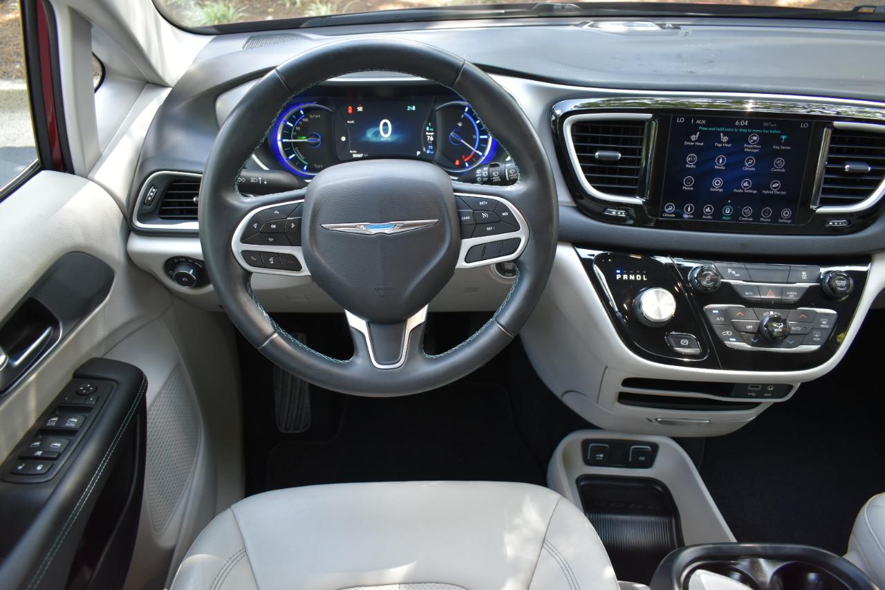Chrysler Pacifica Hybrid Touring L 2018