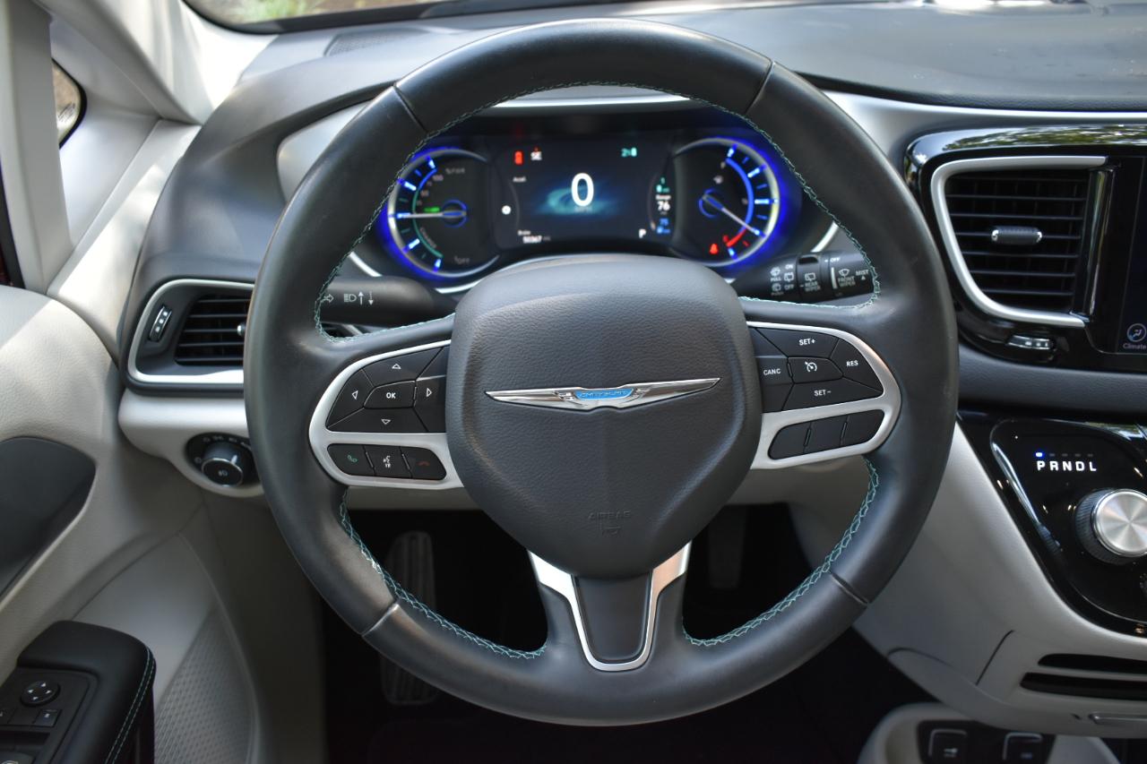 Chrysler Pacifica Hybrid Touring L 2018