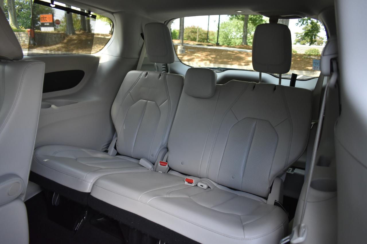 Chrysler Pacifica Hybrid Touring L 2018