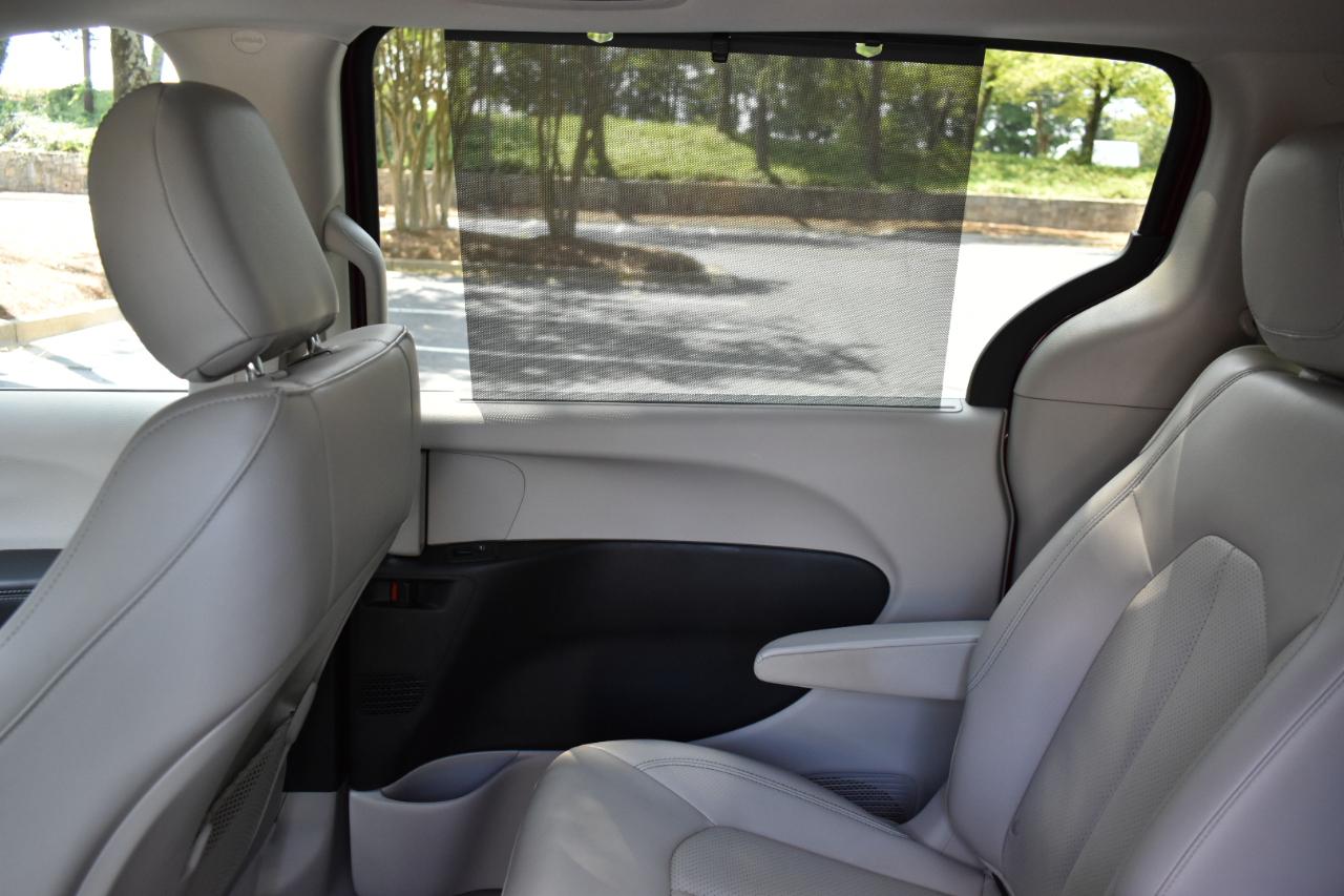 Chrysler Pacifica Hybrid Touring L 2018