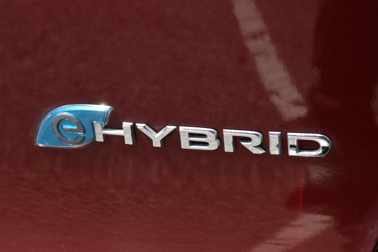 Chrysler Pacifica Hybrid Touring L 2018