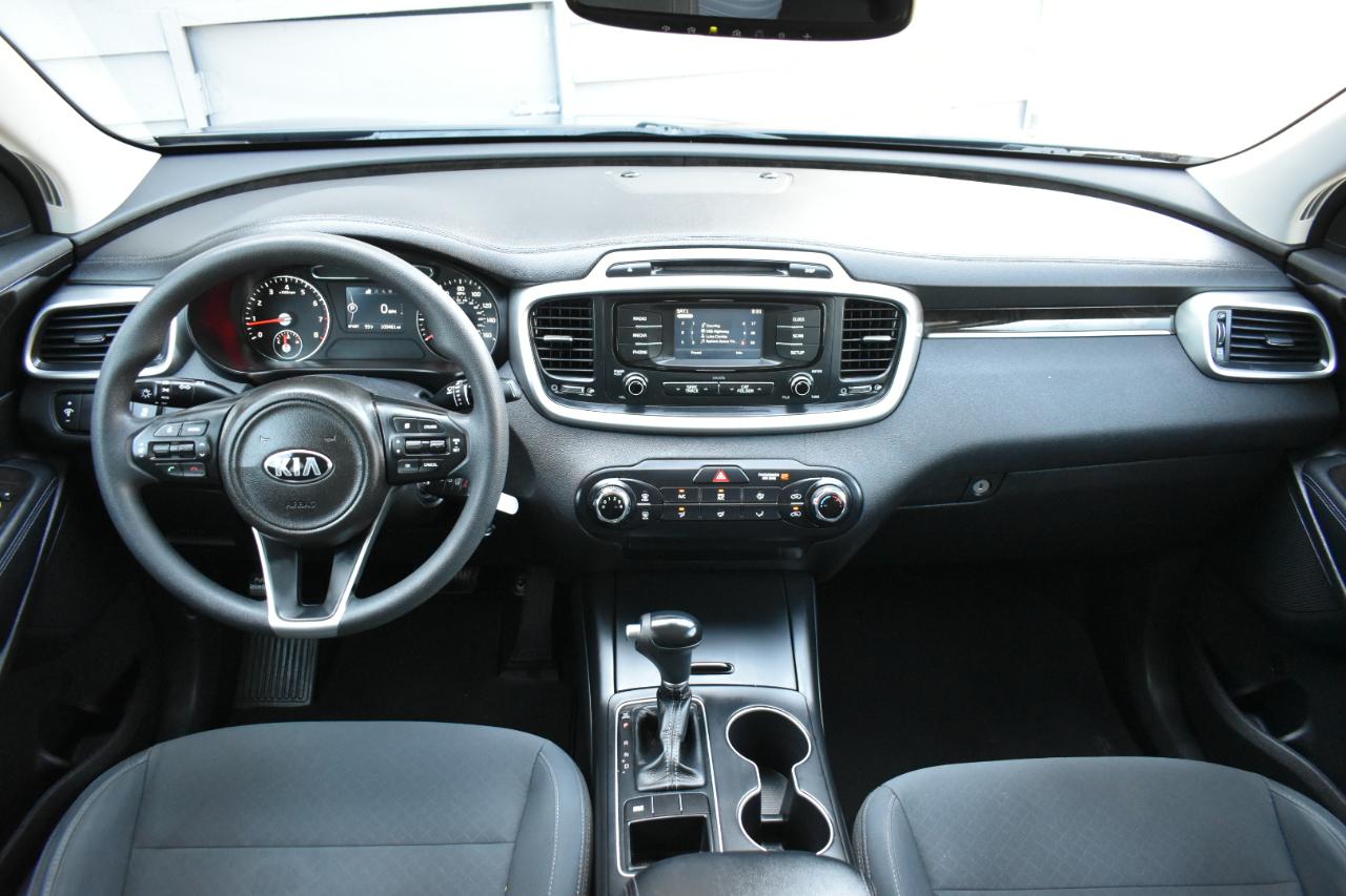 Kia Sorento LX 2WD 2016