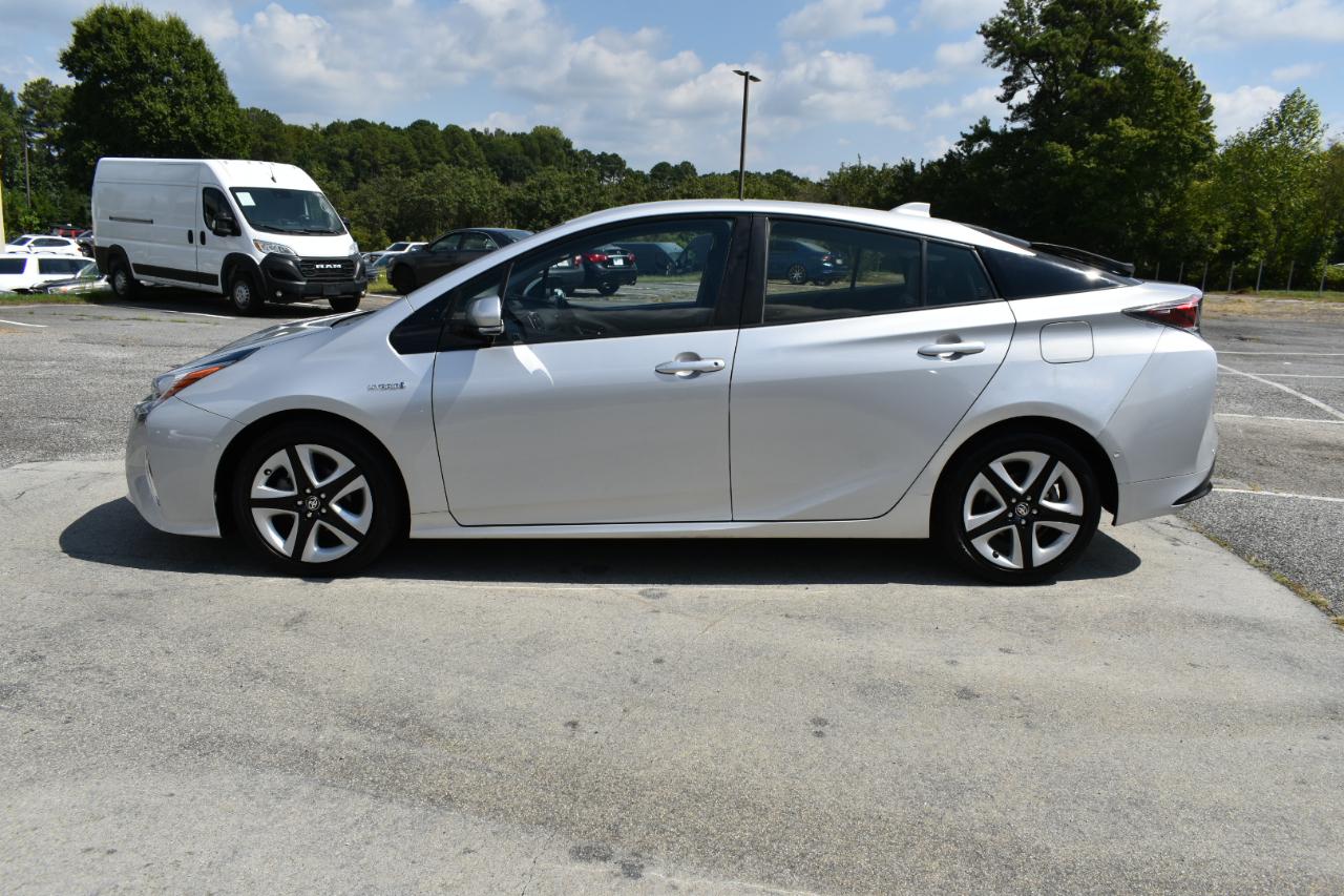Toyota Prius Two Eco 2016