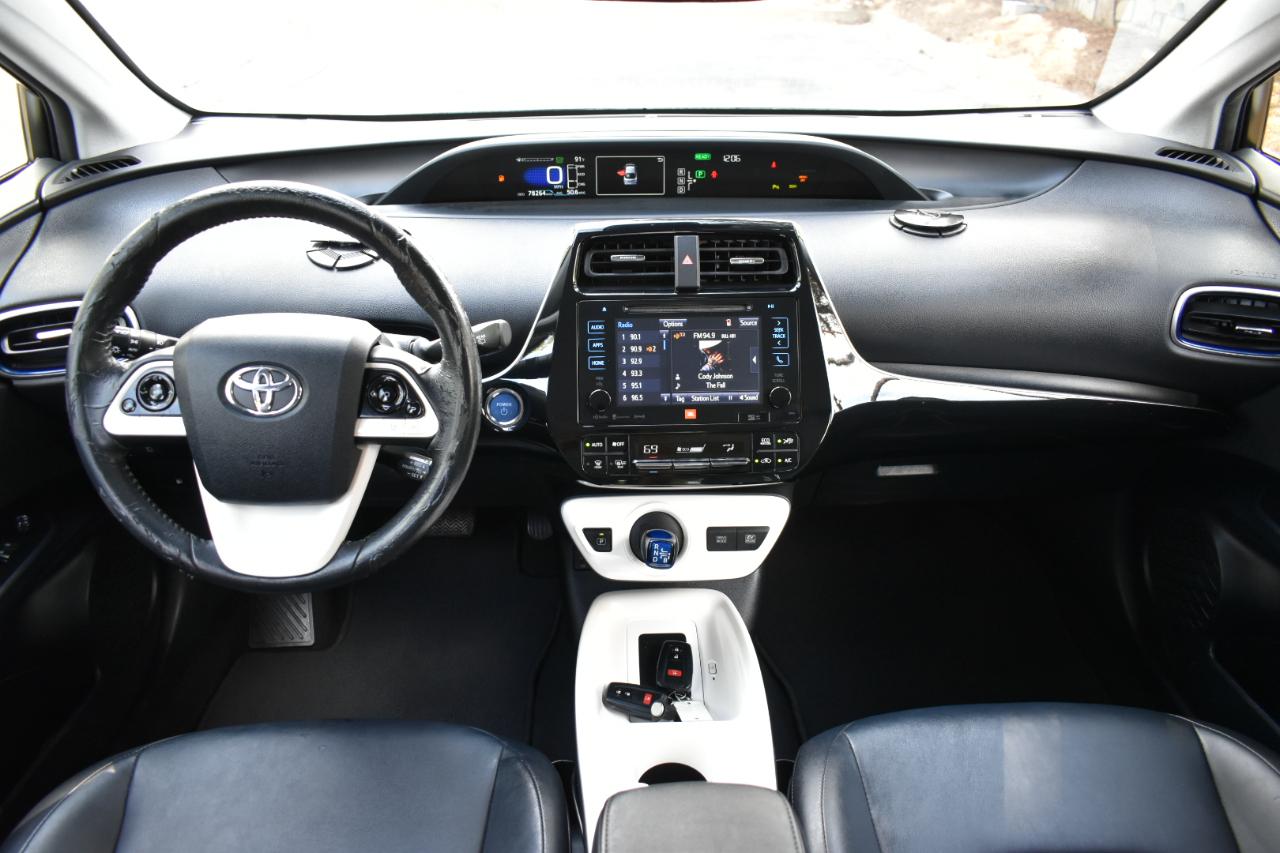 Toyota Prius Two Eco 2016